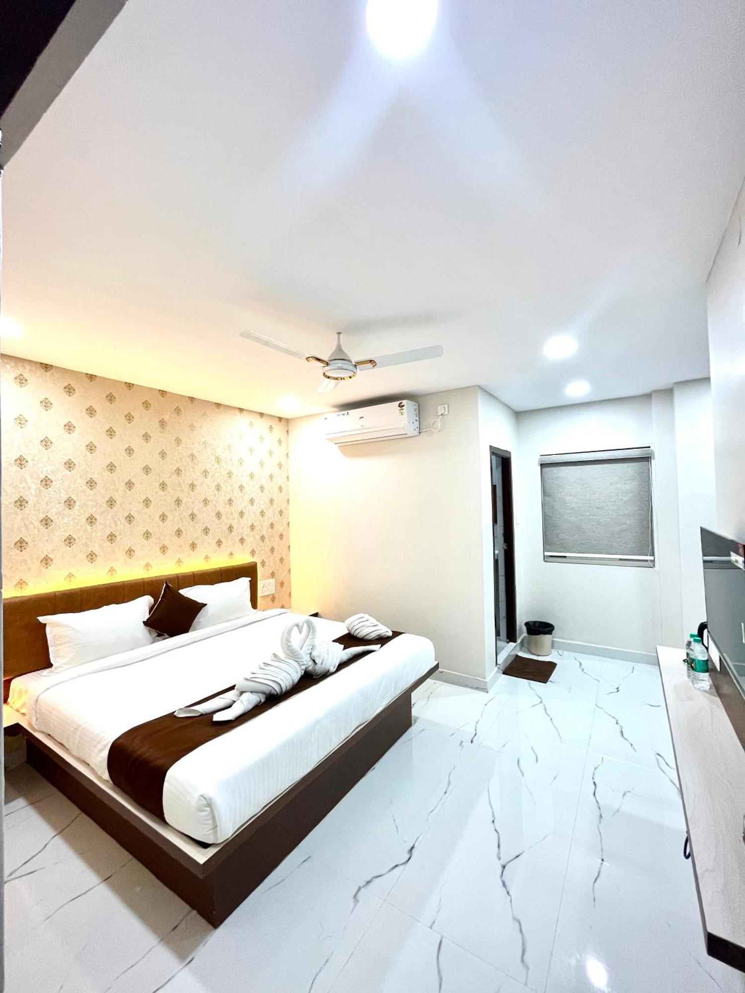 Hotel Mithra Grand Hyderabad Exterior photo